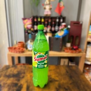 Boisson gazeuse gout ananas de la marque Sumol